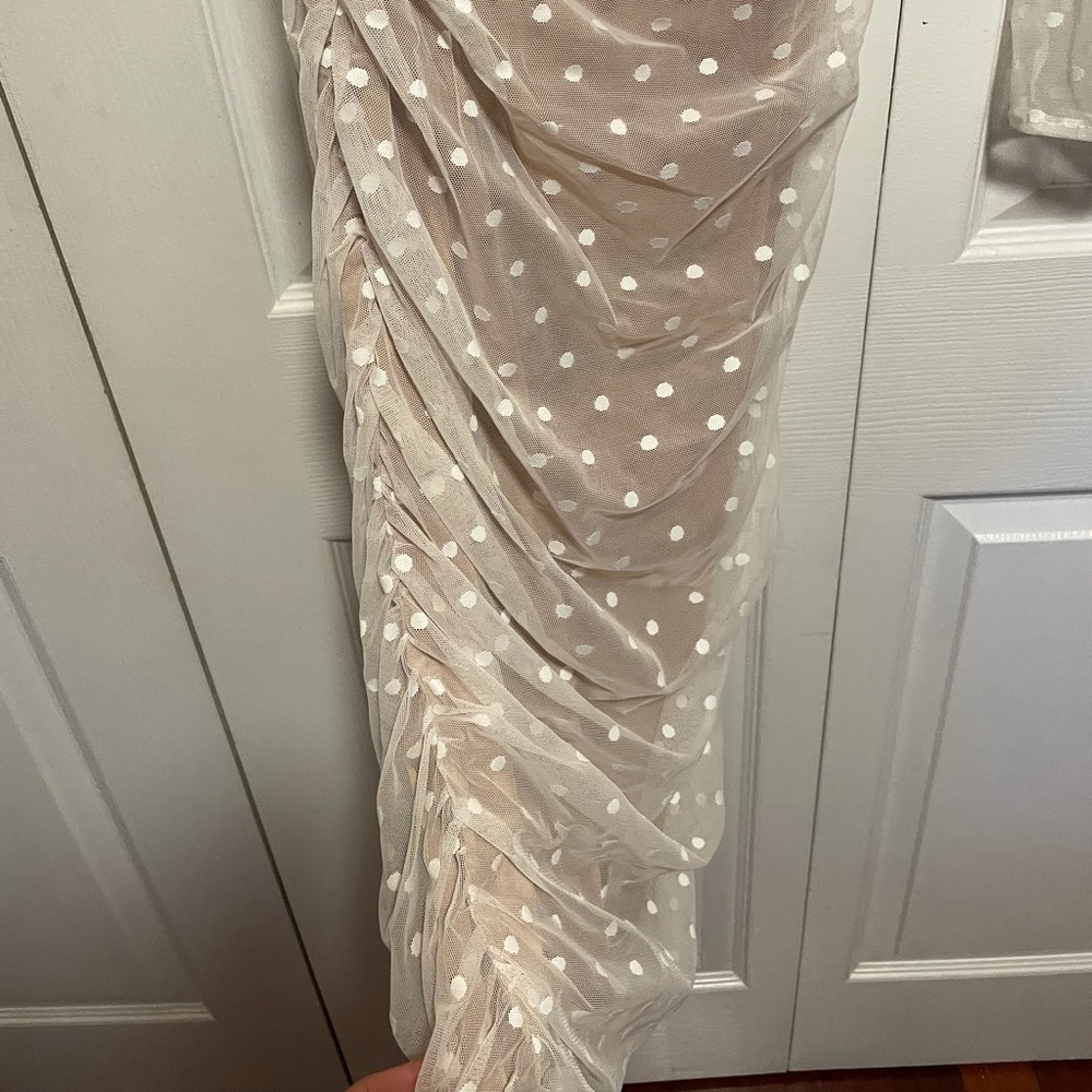 One shoulder white fox dress - Picture 3 of 6